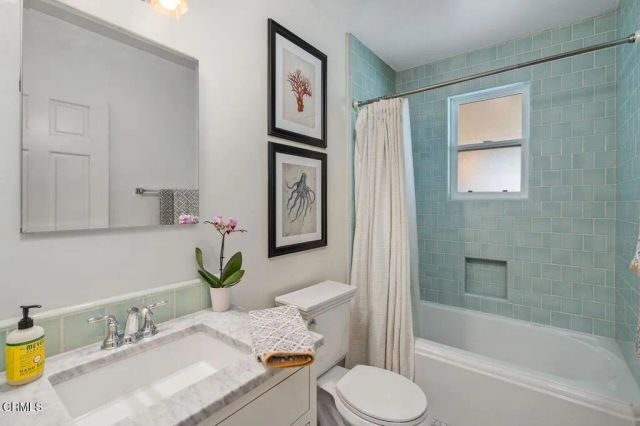 210 Mero Lane, La Canada Flintridge, CA 91011