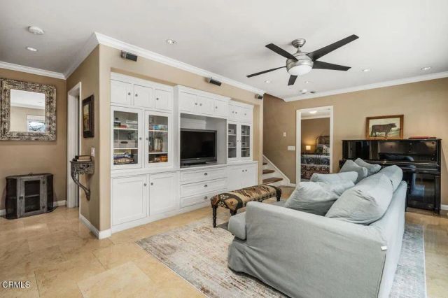 210 Mero Lane, La Canada Flintridge, CA 91011