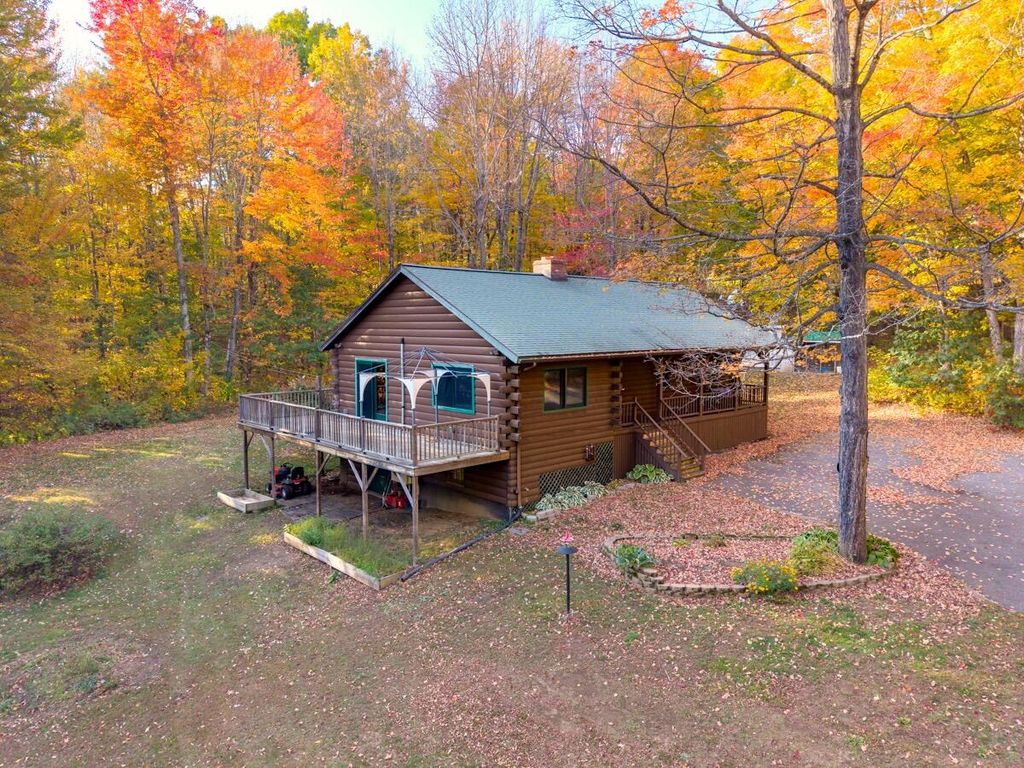 263 Oak Hill Road, Wales, ME 04280 — exterior