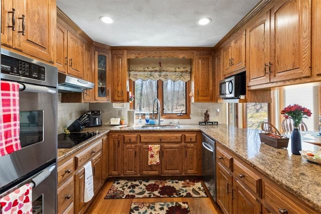 278 Tower Hill Road, Cumberland, RI 02864