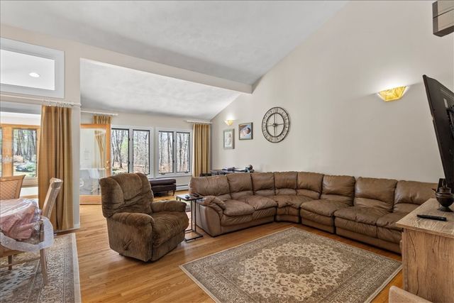 278 Tower Hill Road, Cumberland, RI 02864