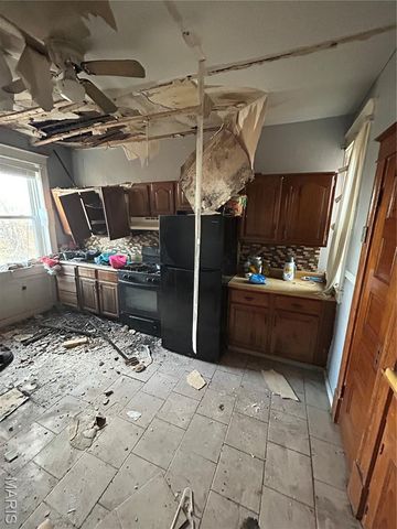 4210 Holly Avenue, St Louis, MO 63115