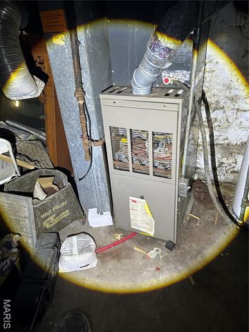 4210 Holly Avenue, St Louis, MO 63115