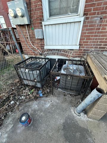 4210 Holly Avenue, St Louis, MO 63115