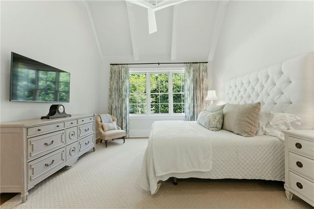 4384 Powers Ferry Road NW, Atlanta, GA 30327