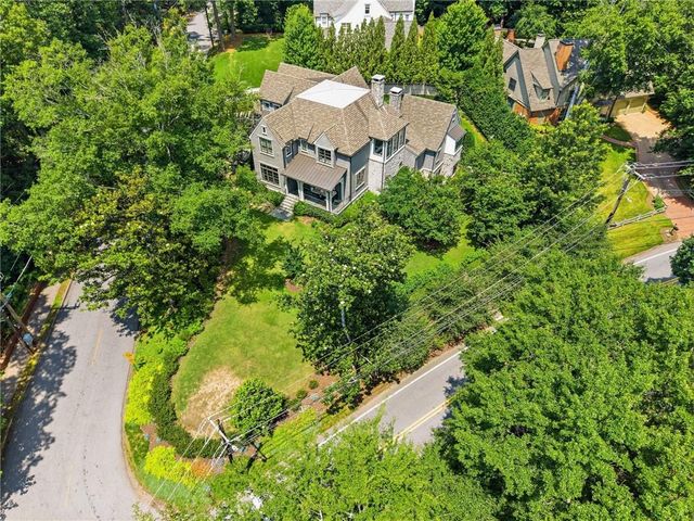 4384 Powers Ferry Road NW, Atlanta, GA 30327