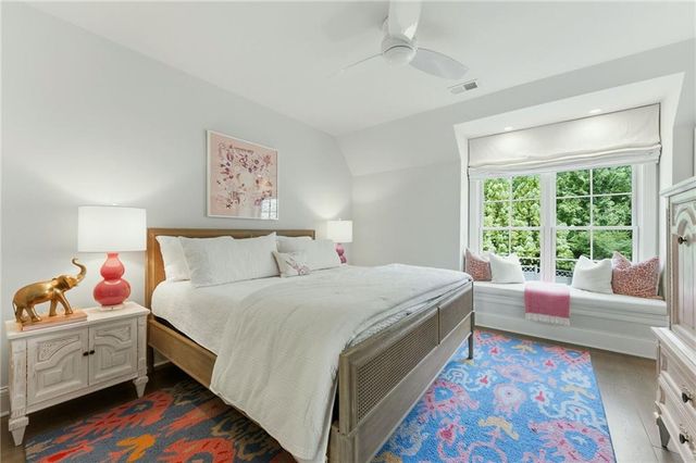 4384 Powers Ferry Road NW, Atlanta, GA 30327