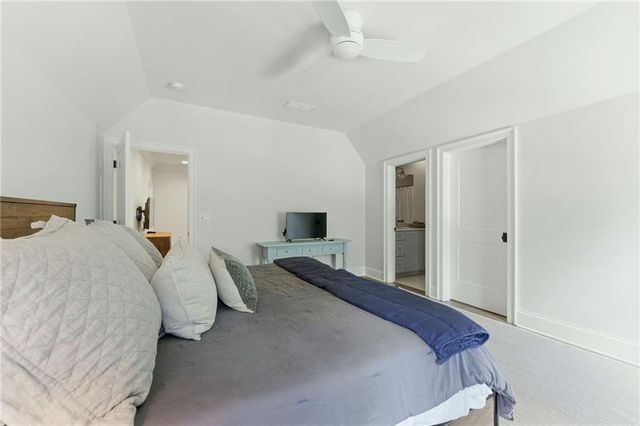 4384 Powers Ferry Road NW, Atlanta, GA 30327