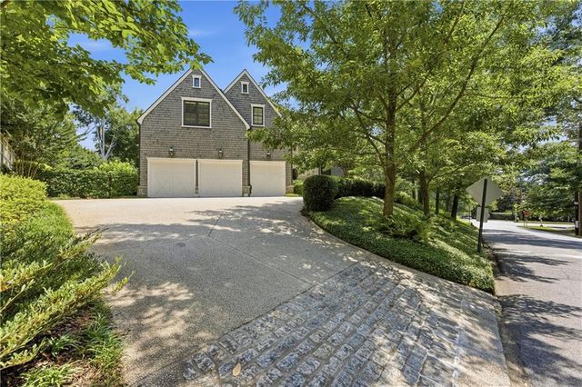 4384 Powers Ferry Road NW, Atlanta, GA 30327