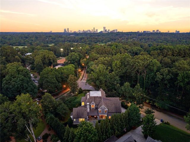 4384 Powers Ferry Road NW, Atlanta, GA 30327