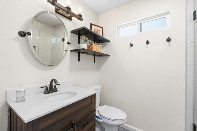 10735 Sterling Wood Way, Rancho Cordova, CA 95670