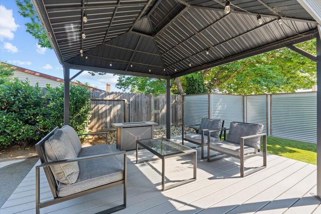10735 Sterling Wood Way, Rancho Cordova, CA 95670