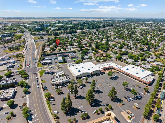 10735 Sterling Wood Way, Rancho Cordova, CA 95670