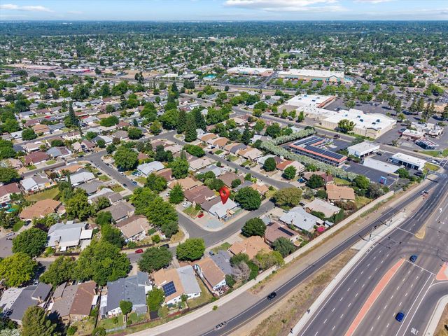 10735 Sterling Wood Way, Rancho Cordova, CA 95670