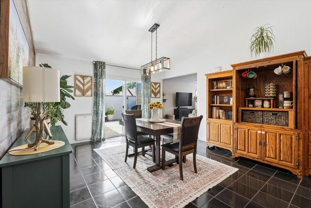10735 Sterling Wood Way, Rancho Cordova, CA 95670