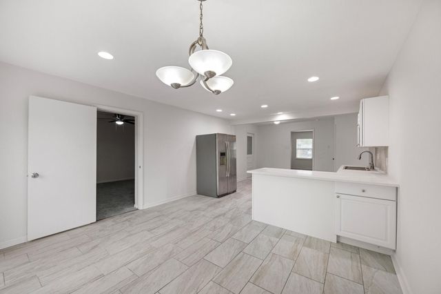 1426 Shawnee Street, Houston, TX 77034