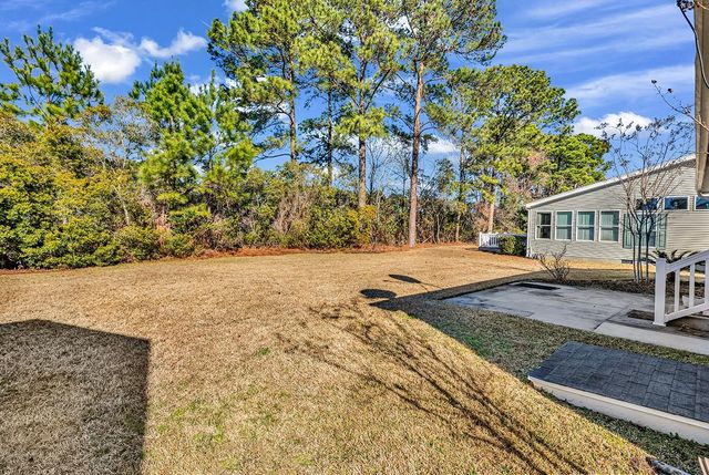 594 Woodholme Dr., Conway, SC 29526