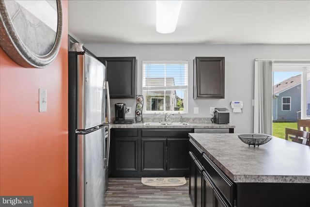 288 ALDERSHOT DR, Martinsburg, WV 25403