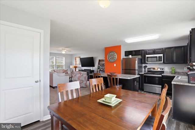 288 ALDERSHOT DR, Martinsburg, WV 25403