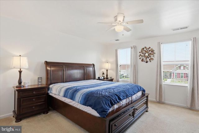 288 ALDERSHOT DR, Martinsburg, WV 25403