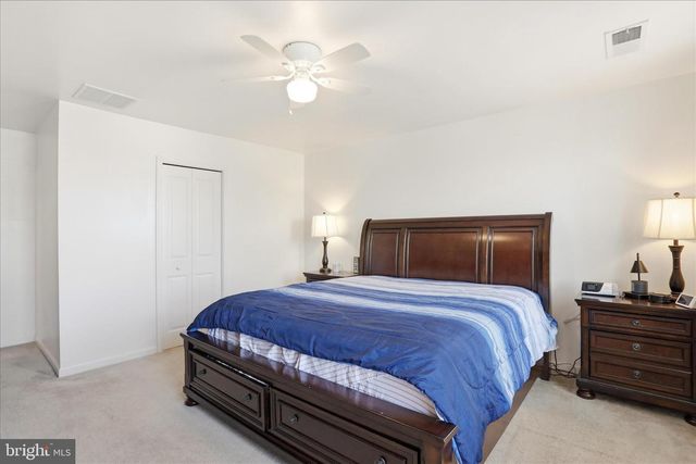 288 ALDERSHOT DR, Martinsburg, WV 25403