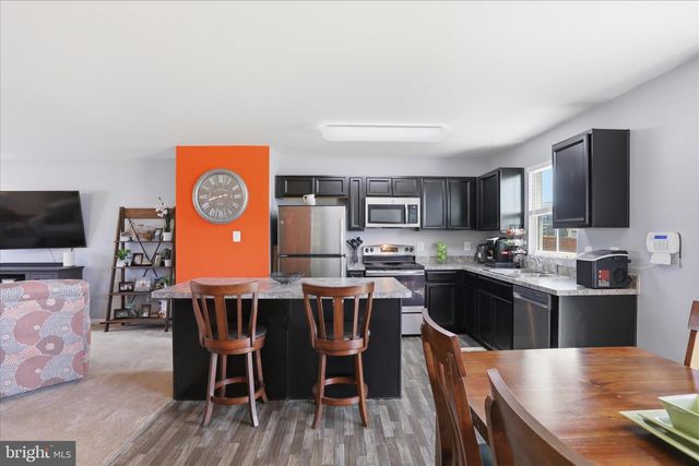 288 ALDERSHOT DR, Martinsburg, WV 25403