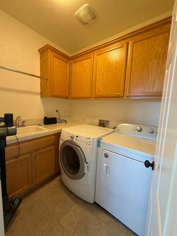 12213 Conservancy Way, Rancho Cordova, CA 95742