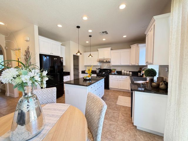 12213 Conservancy Way, Rancho Cordova, CA 95742
