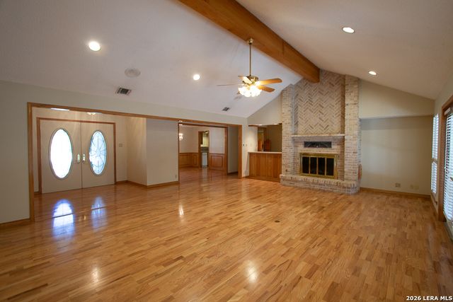 8 Granburg Pl, San Antonio, TX 78218