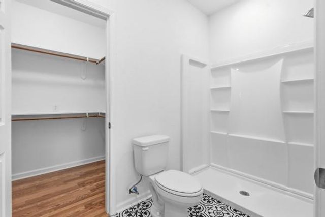 819 Junction Avenue B, Cleveland, TX 77327