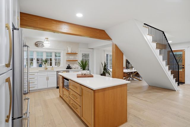 4500 ROCK QUARRY RD, Columbia, MO 65201