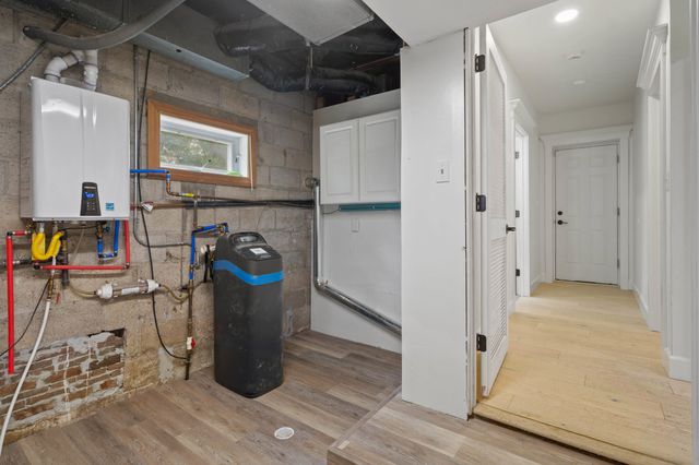 4500 ROCK QUARRY RD, Columbia, MO 65201