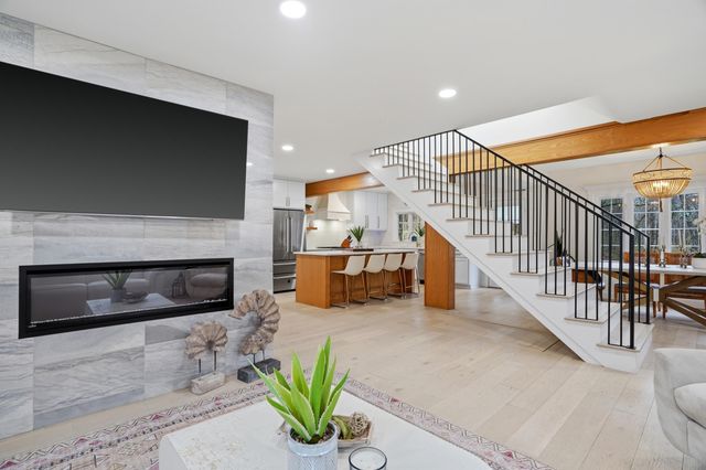 4500 ROCK QUARRY RD, Columbia, MO 65201