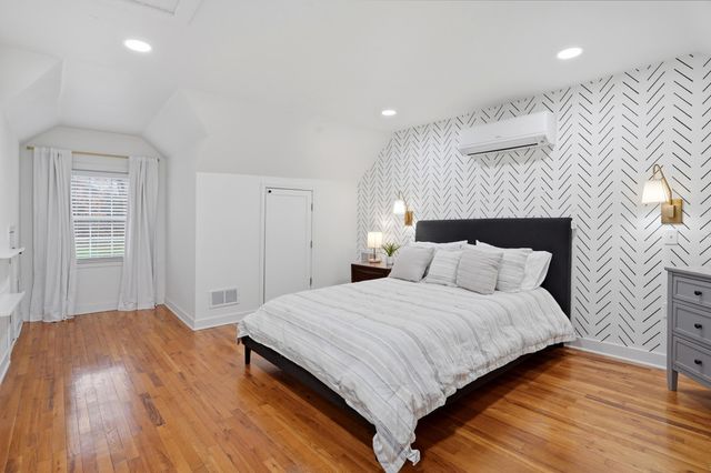 4500 ROCK QUARRY RD, Columbia, MO 65201