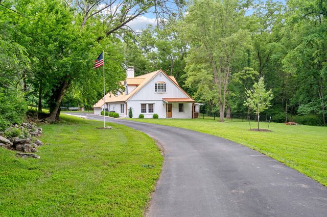 4500 ROCK QUARRY RD, Columbia, MO 65201