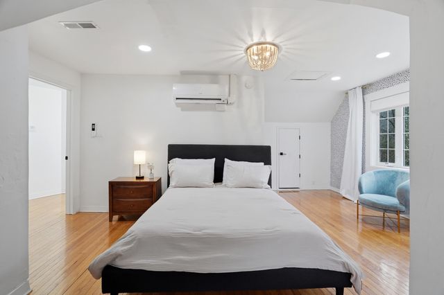 4500 ROCK QUARRY RD, Columbia, MO 65201