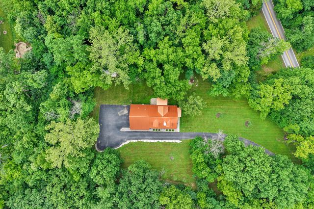 4500 ROCK QUARRY RD, Columbia, MO 65201