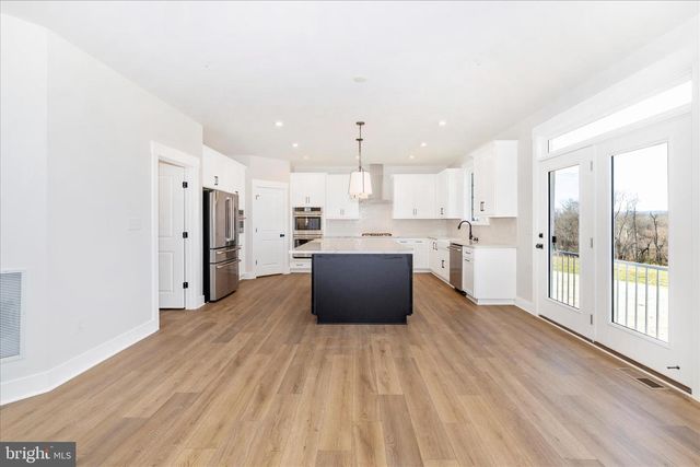 10242 DAYSVILLE RD, Walkersville, MD 21793