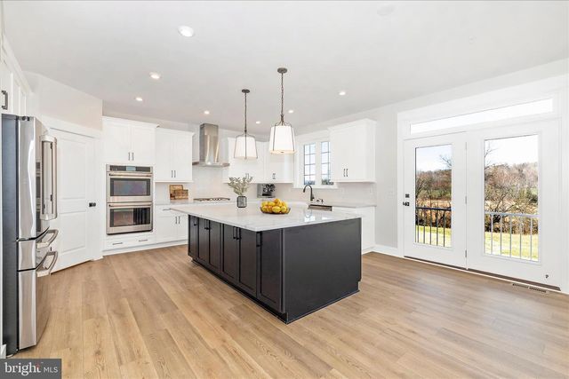10242 DAYSVILLE RD, Walkersville, MD 21793