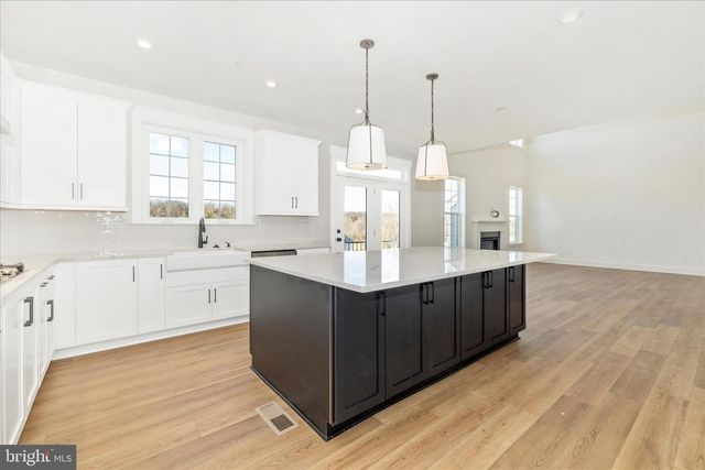 10242 DAYSVILLE RD, Walkersville, MD 21793