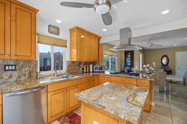 72806 Fleetwood Circle, Palm Desert, CA 92260