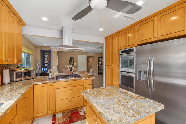 72806 Fleetwood Circle, Palm Desert, CA 92260