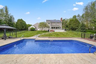 16 Blueberry Way, Webster, MA 01570