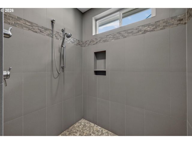 32092 Sw WILLAMETTE Way, Wilsonville, OR 97070