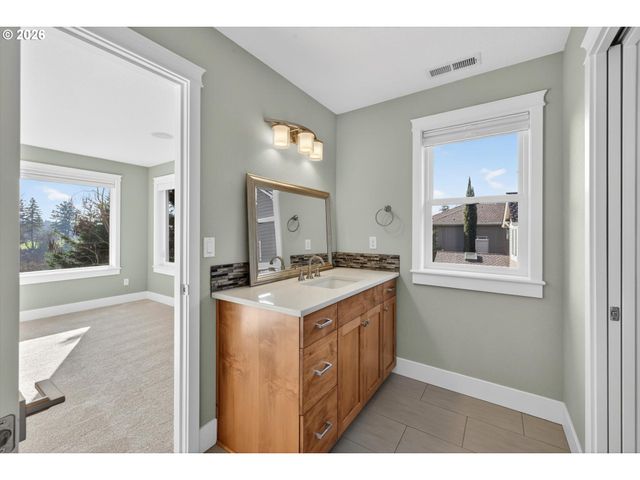 32092 Sw WILLAMETTE Way, Wilsonville, OR 97070