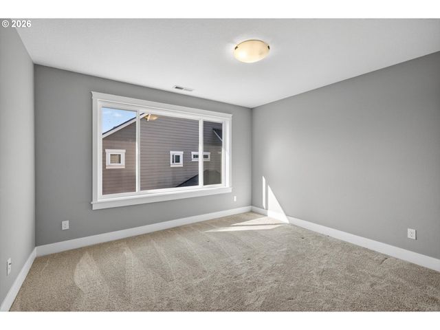 32092 Sw WILLAMETTE Way, Wilsonville, OR 97070