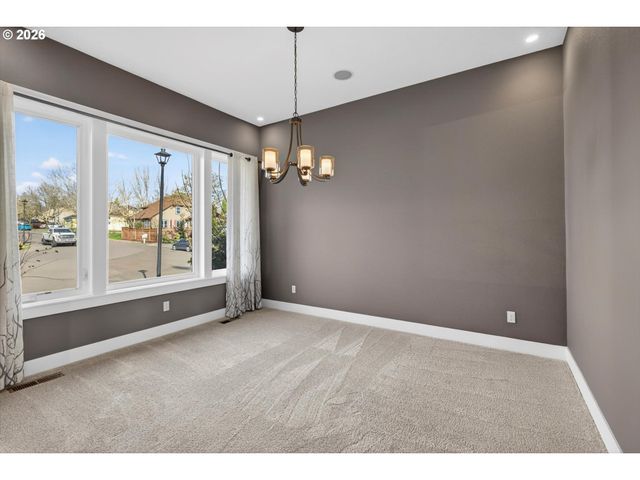 32092 Sw WILLAMETTE Way, Wilsonville, OR 97070