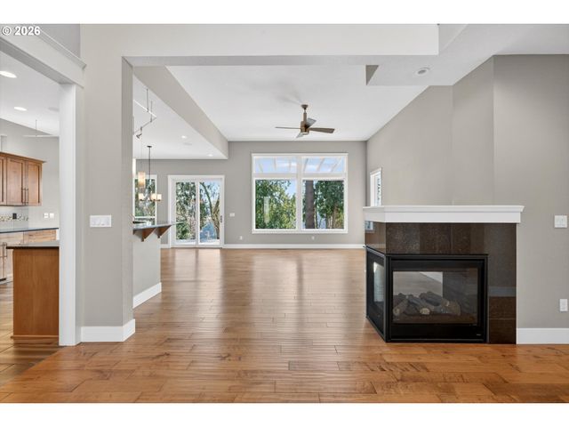 32092 Sw WILLAMETTE Way, Wilsonville, OR 97070