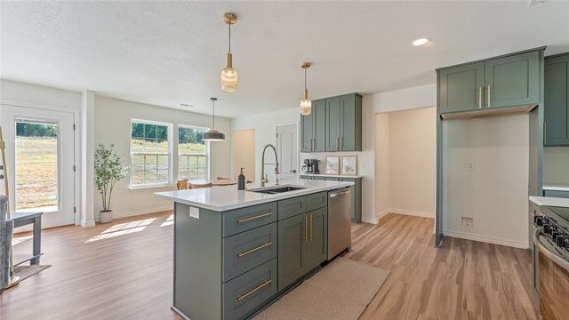 20491 Cedar Bluff Road, Fayetteville, AR 72703