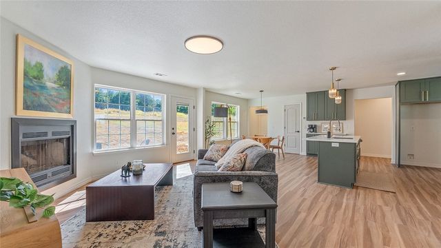 20491 Cedar Bluff Road, Fayetteville, AR 72703